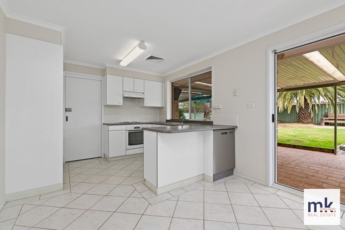 32 Kitching Way, Currans Hill NSW 2567, Image 2