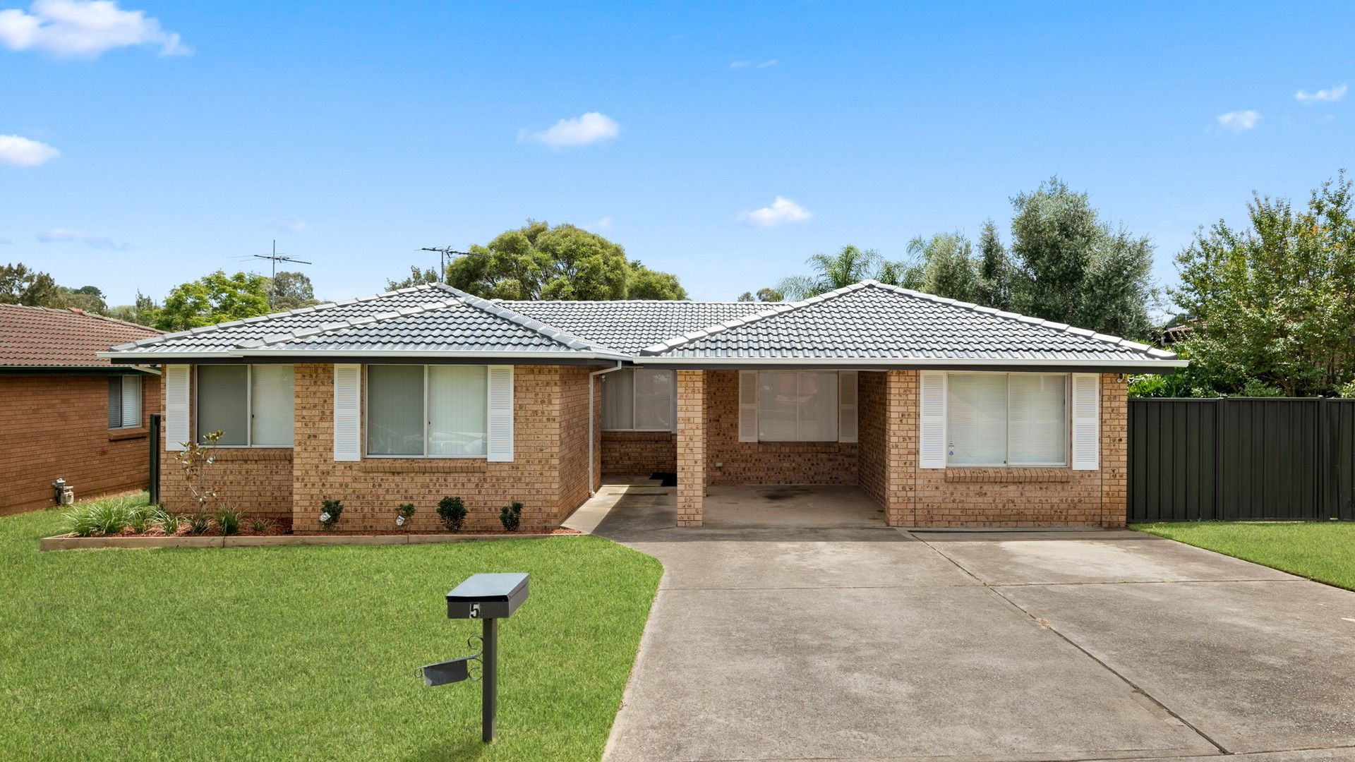 5 Scarus Place, Rosemeadow NSW 2560, Image 0