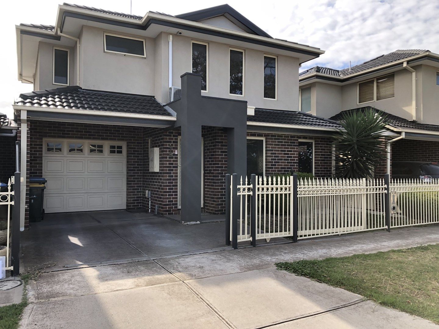 3 bedrooms House in 2/24 Dyer Street HOPPERS CROSSING VIC, 3029