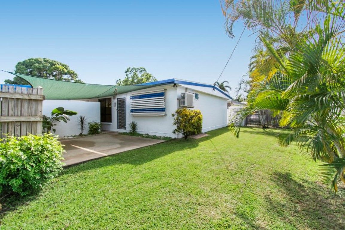 2 bedrooms Apartment / Unit / Flat in 4/48 Marks Street HERMIT PARK QLD, 4812