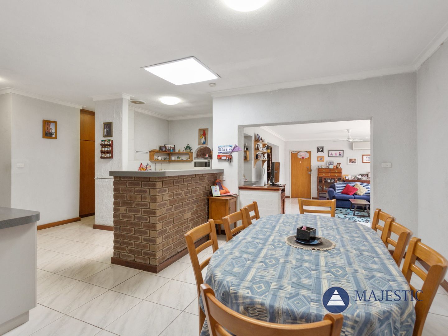 26 Loris Way, Kardinya WA 6163, Image 2