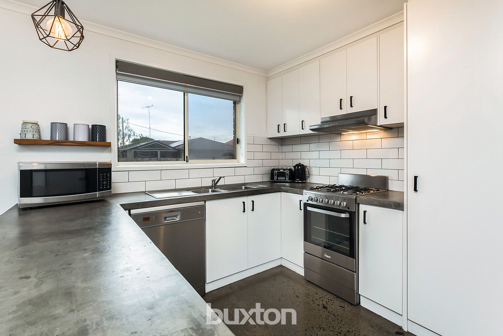 2/5 Hindle Street, Grovedale VIC 3216, Image 2