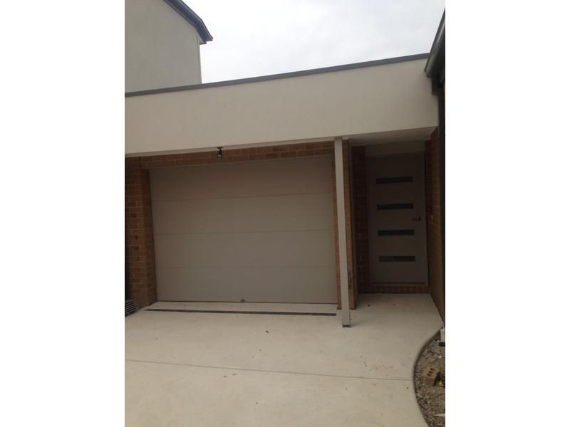 2 bedrooms Apartment / Unit / Flat in 2/3 Bradman Street SUNSHINE NORTH VIC, 3020