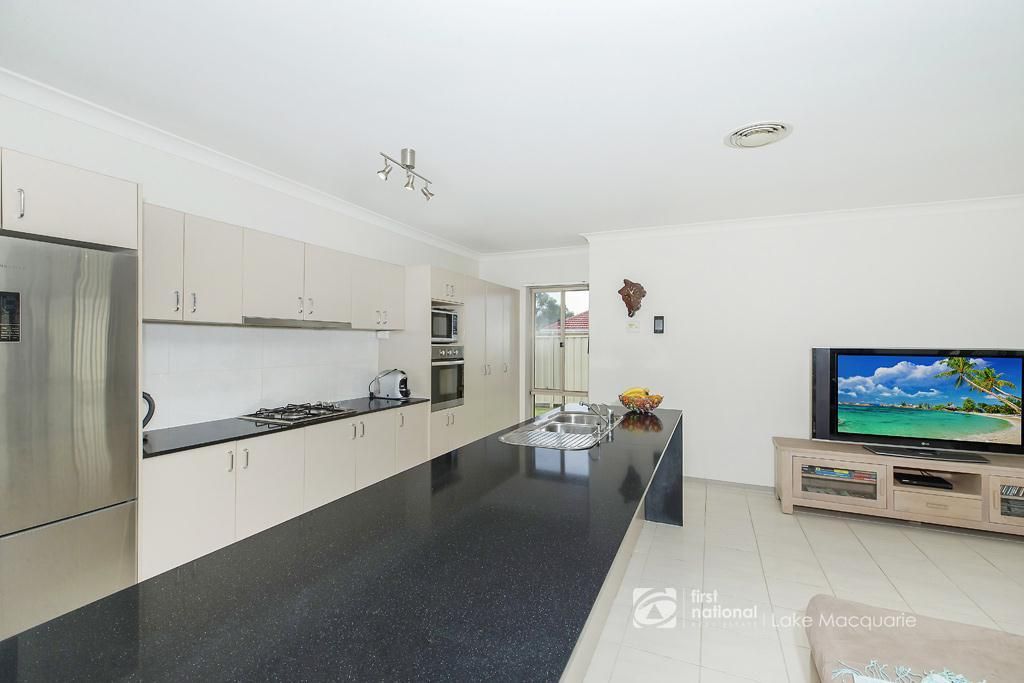 11 Vantage Circuit, Cameron Park NSW 2285, Image 2