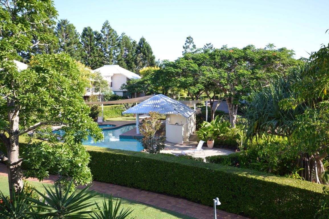 2122 South Shields Drive, Benowa Property History & Address Research