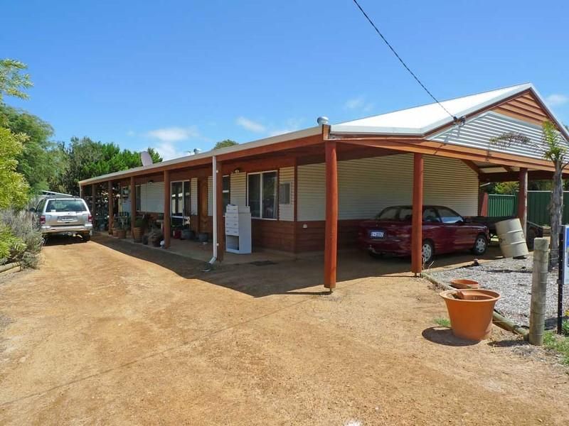 10 BROOKS STREET, NULSEN WA 6450, Image 0