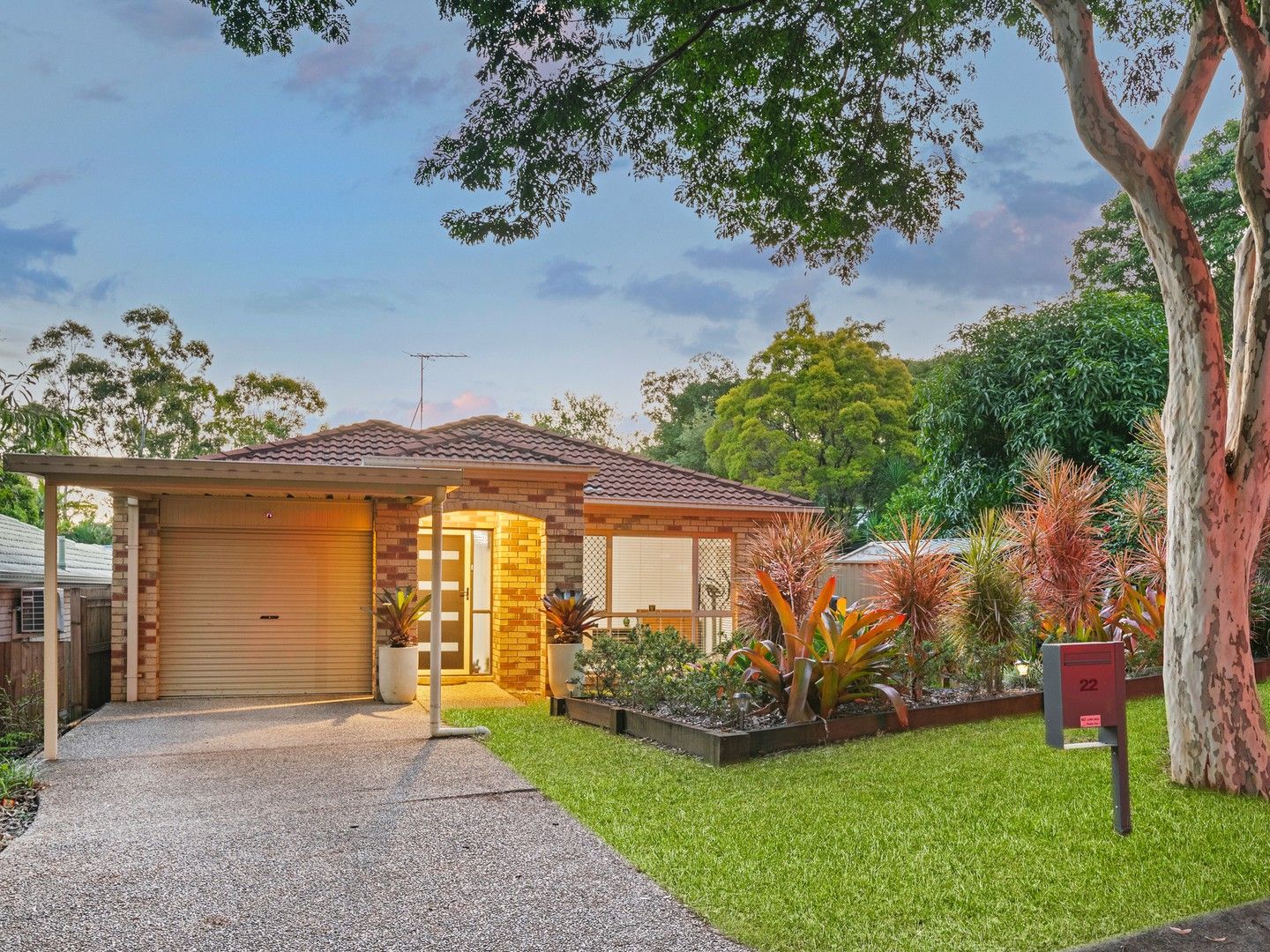 22 Paterson Place, Forest Lake QLD 4078, Image 0