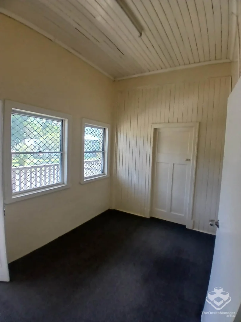 Tully QLD 4854 photo 2