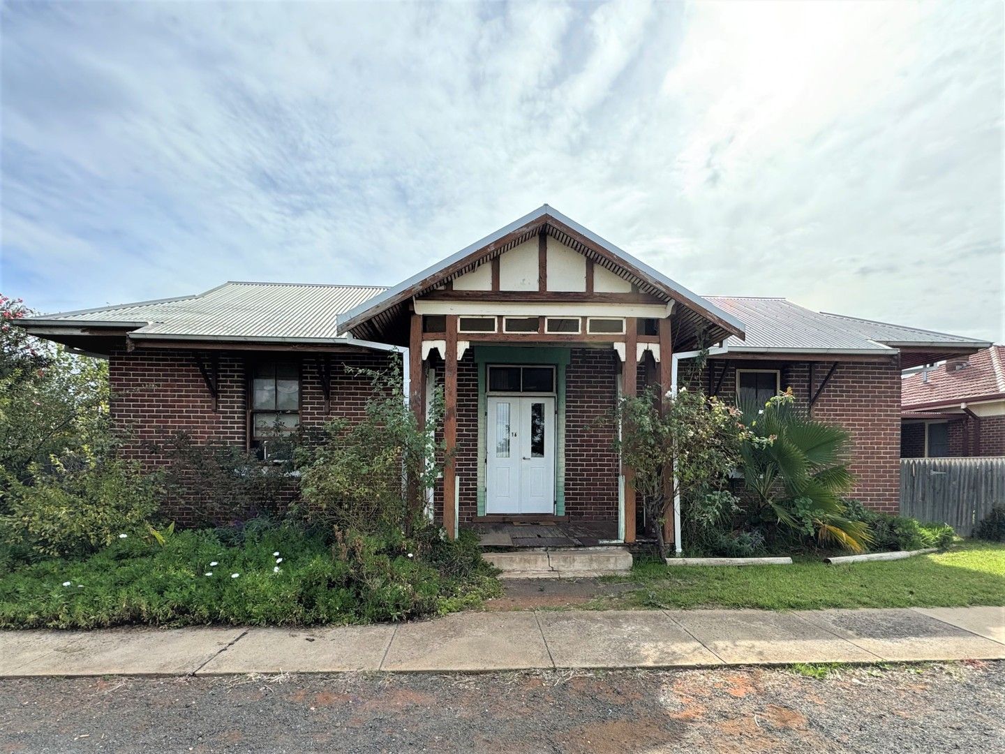 2 bedrooms House in 16 Yenda Place YENDA NSW, 2681