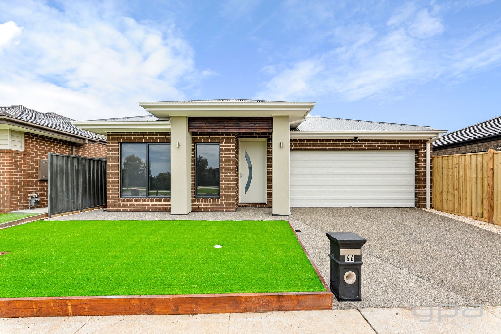 4 bedrooms House in 66 Tathra Road WYNDHAM VALE VIC, 3024