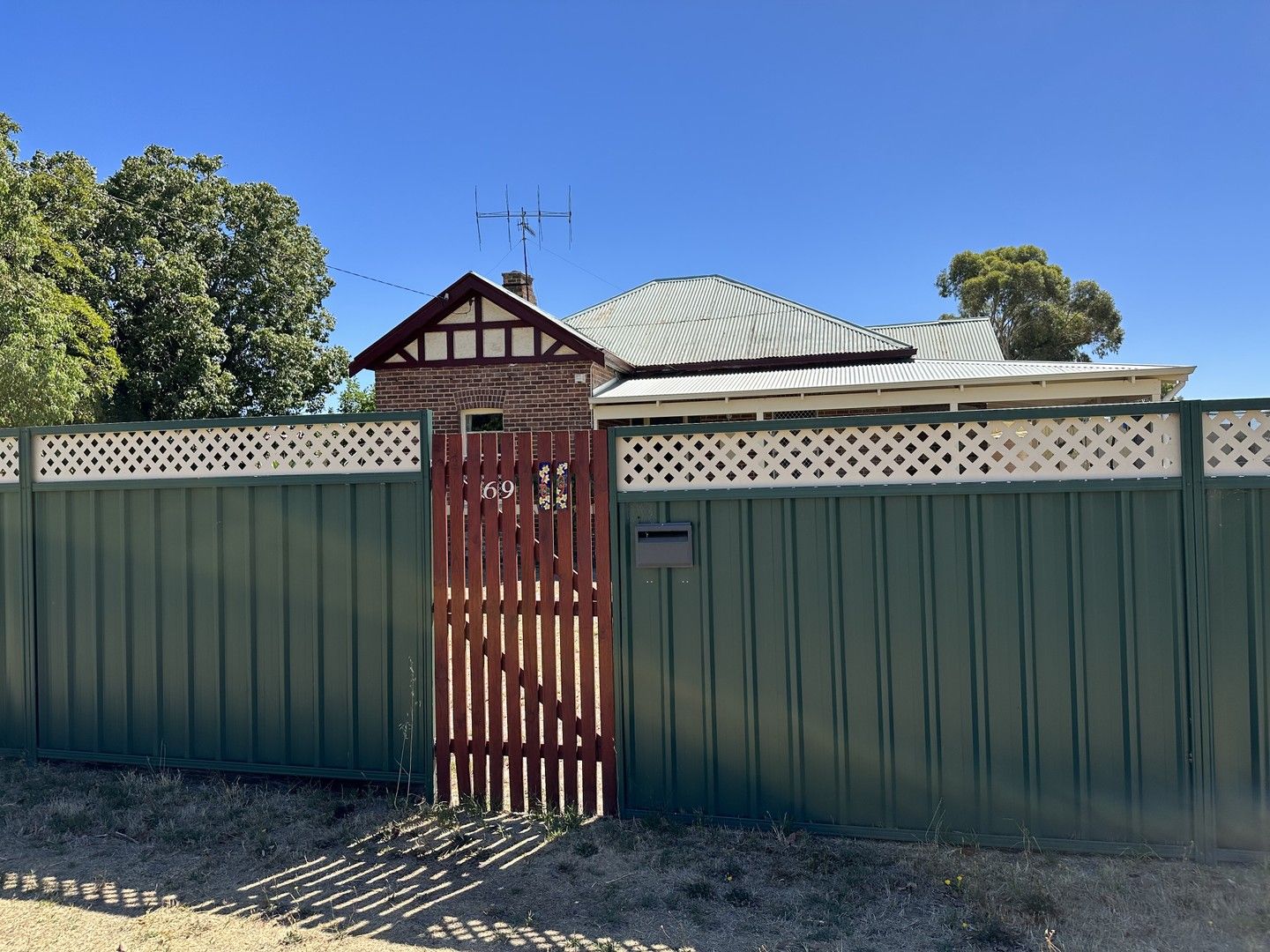 69 Blantyre Street, Katanning WA 6317, Image 1