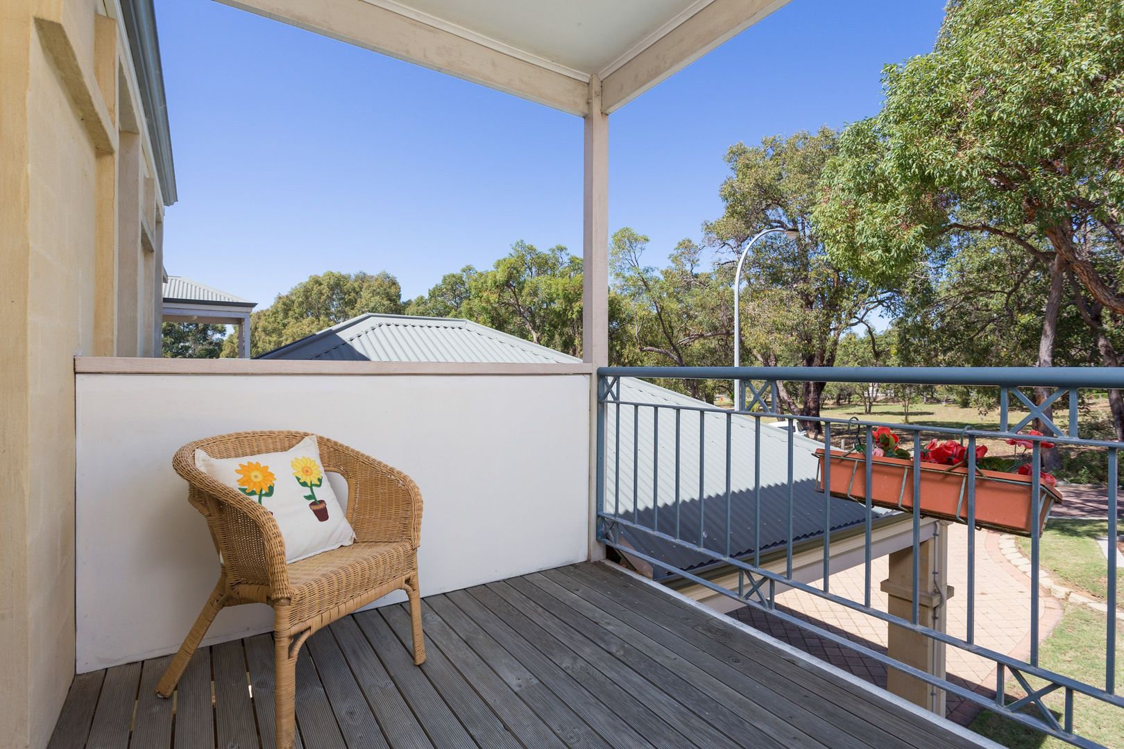 10 Ellis Road, Kardinya WA 6163, Image 1