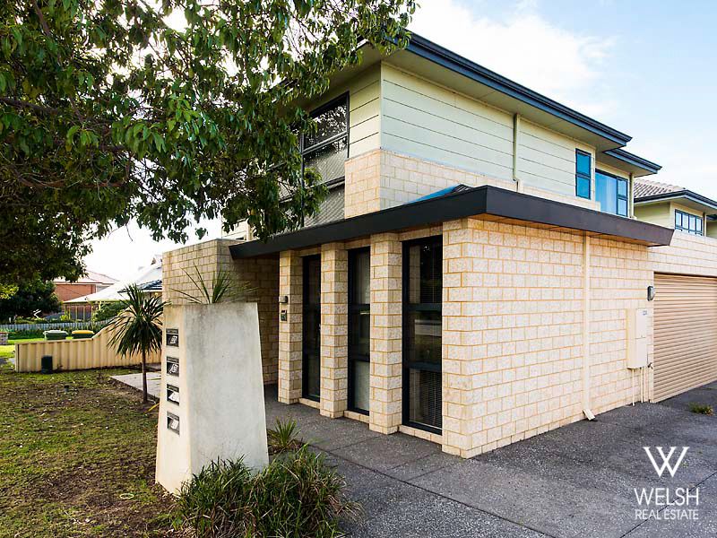 3 bedrooms Townhouse in 22A Wallace Street BELMONT WA, 6104