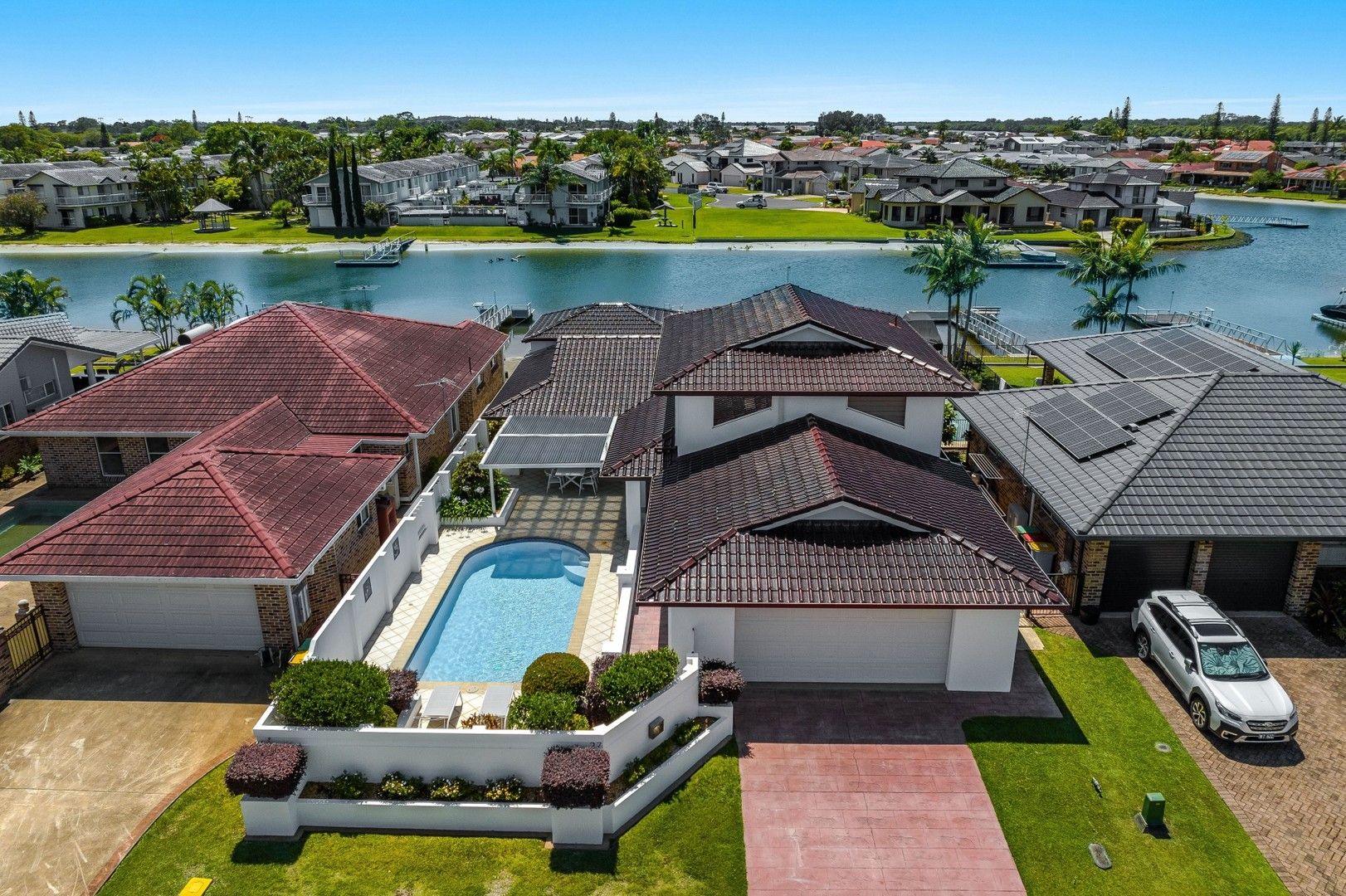 5 bedrooms House in 27 Burns Point Ferry Road WEST BALLINA NSW, 2478