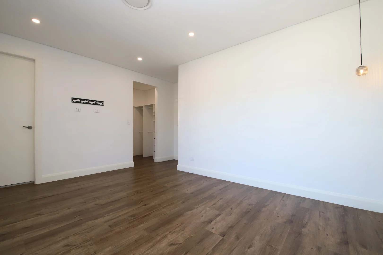 Additional image 5 of 86 Rex Road, Georges Hall NSW 2198