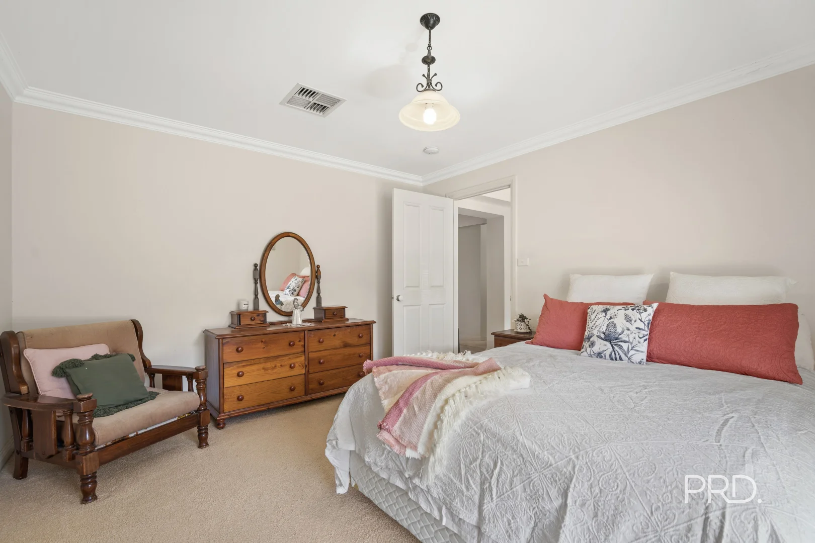 Additional image 10 of 1 Roberts Way, Kooringal NSW 2650