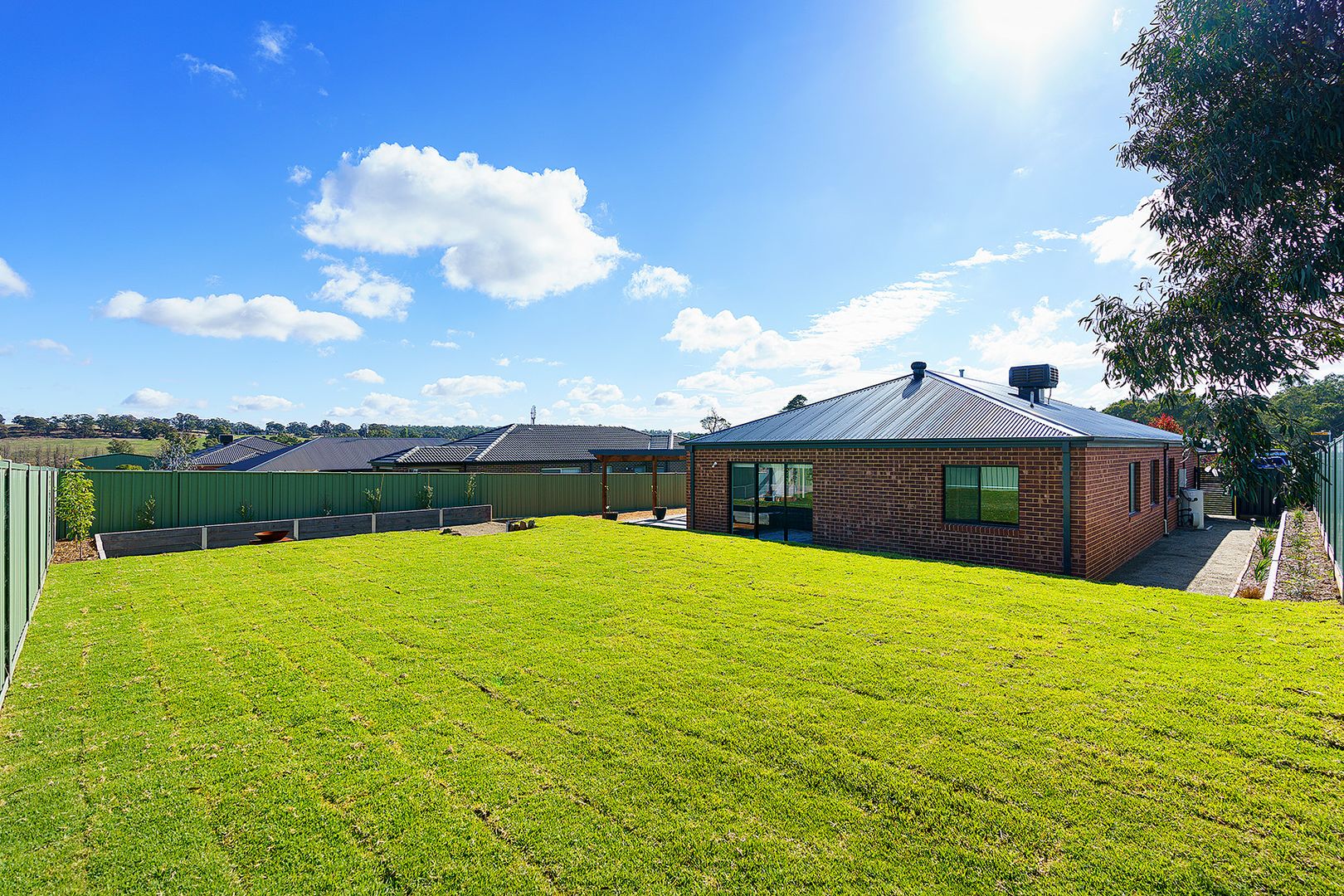 1 Tackane Court, Campbells Creek VIC 3451, Image 2