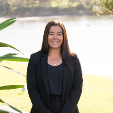 Nicole Fellows, Property manager