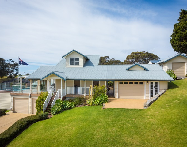 5 Noorooma Crescent, Narooma NSW 2546