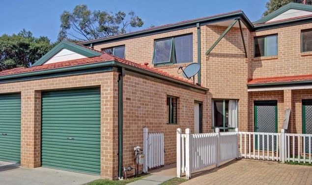 2 bedrooms Townhouse in 106/169 Horsley Road PANANIA NSW, 2213