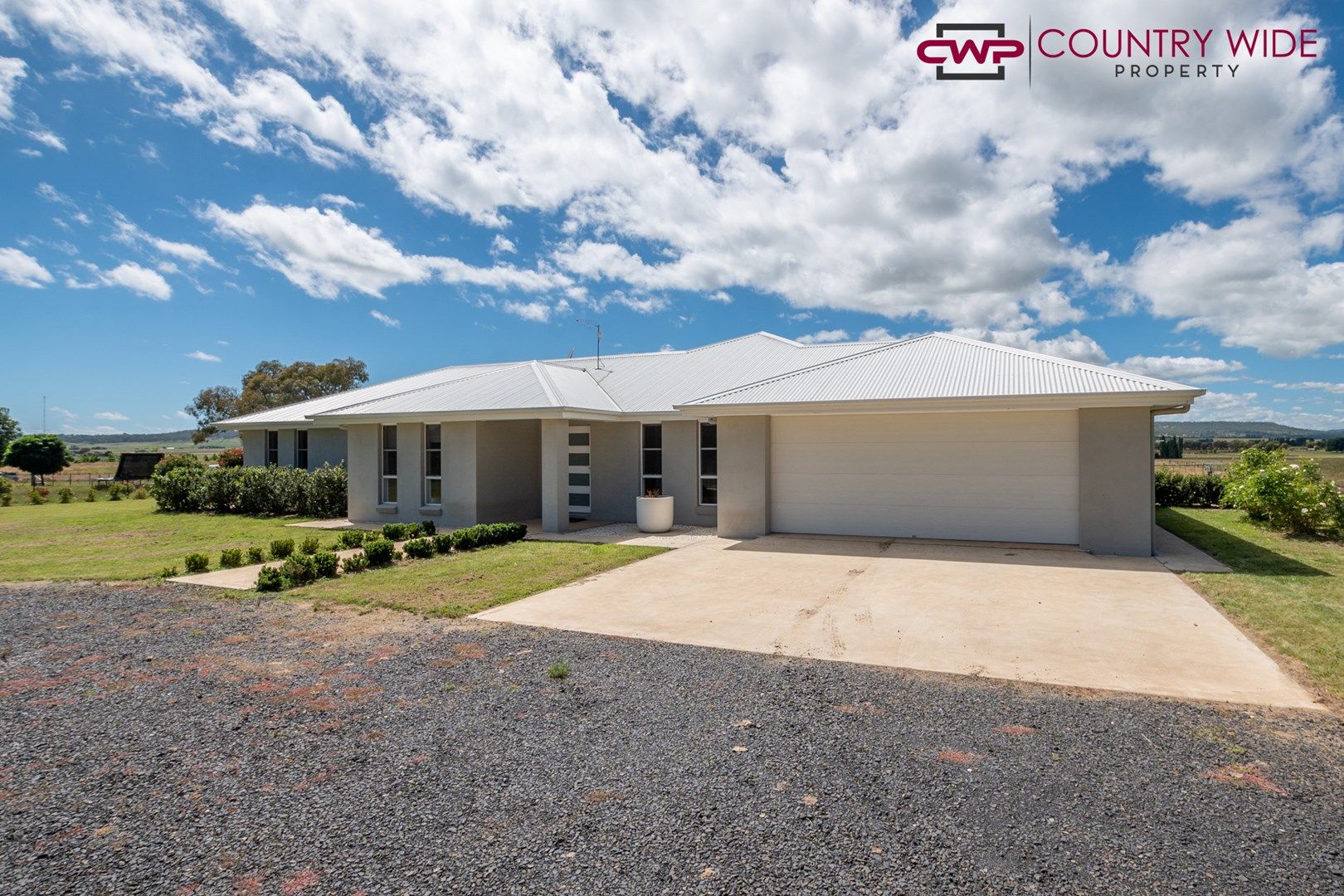 64 East Pandora Road, Glen Innes NSW 2370, Image 0