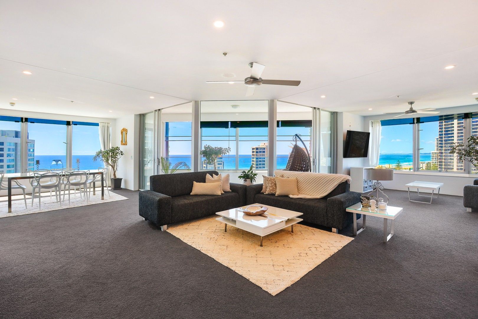 2 bedrooms Apartment / Unit / Flat in 1305/9 Hamilton Avenue SURFERS PARADISE QLD, 4217