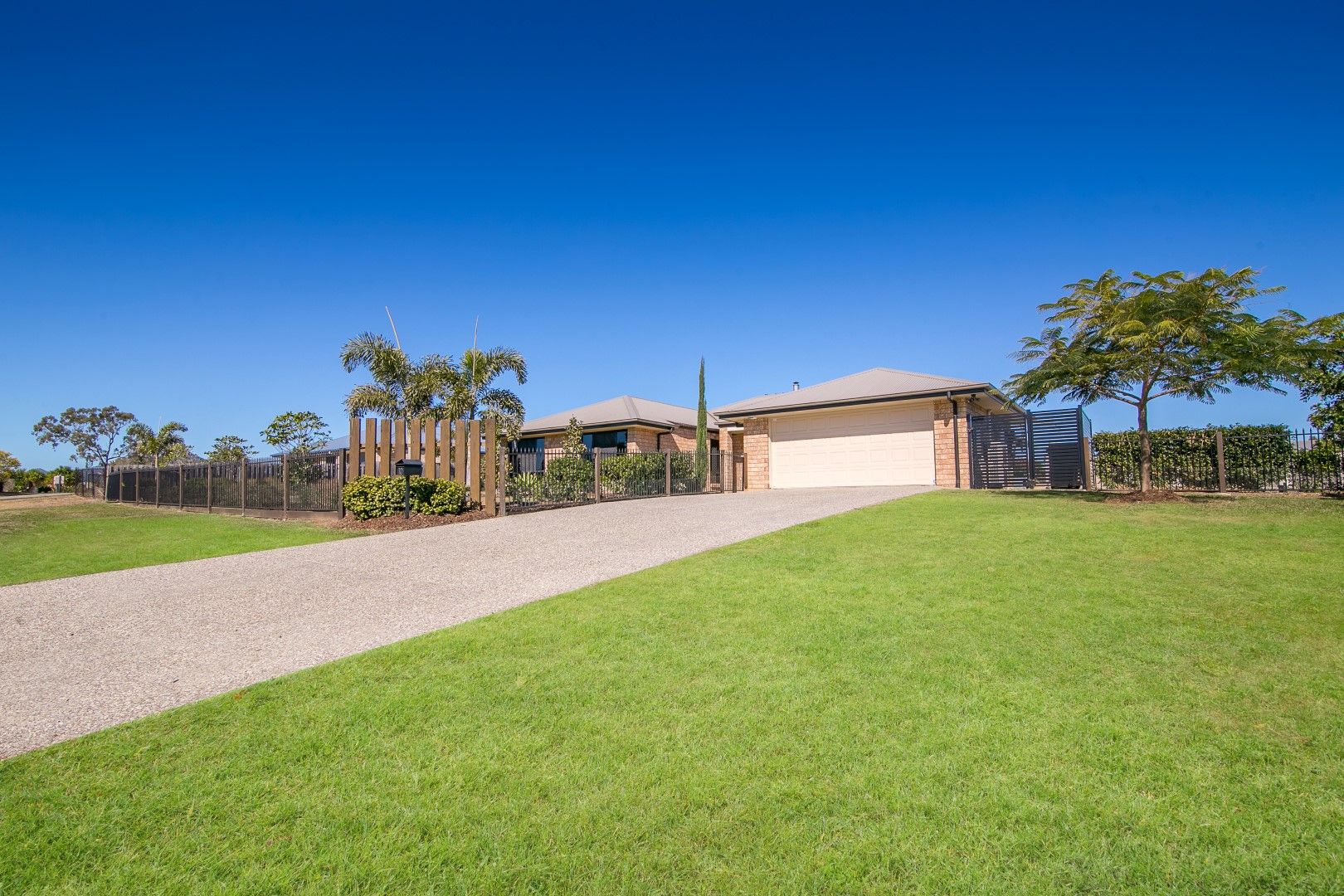 10 Ivory Close, Peak Crossing QLD 4306, Image 0