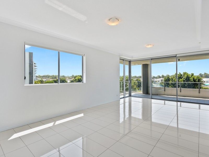 206/41 Harbour Town Drive, Biggera Waters QLD 4216, Image 2