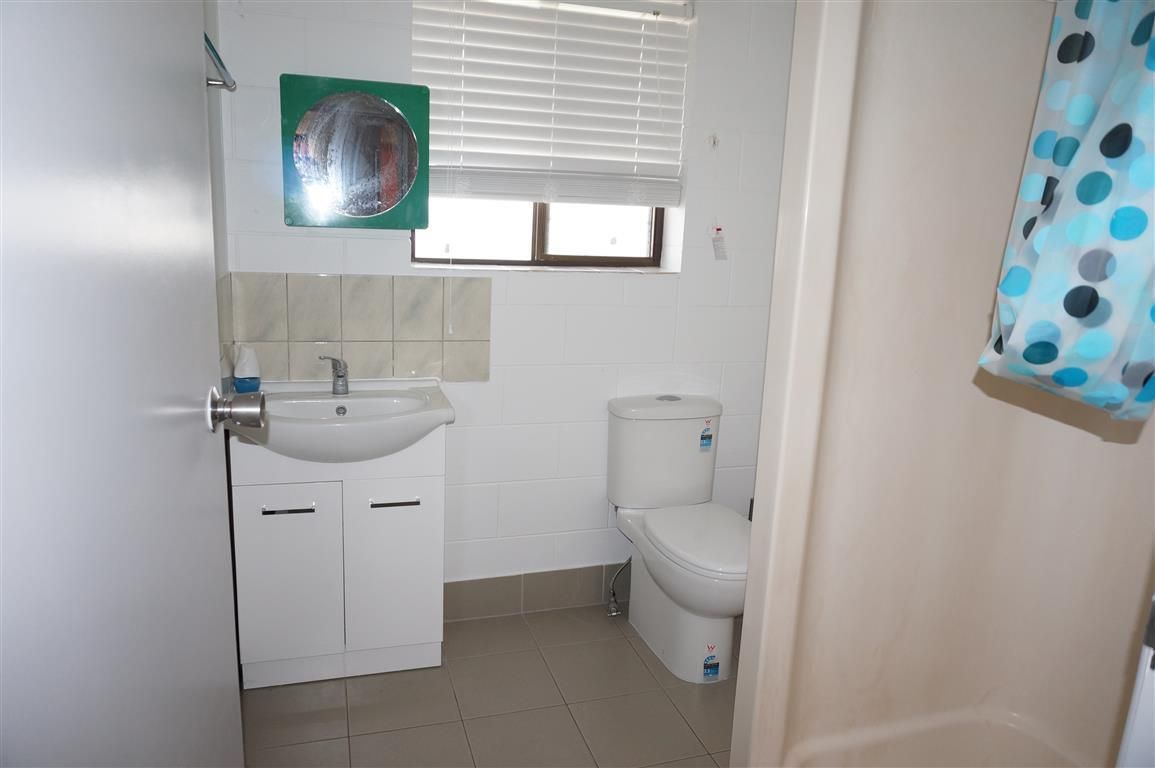 Unit 6/15 Hinschen St, Proserpine QLD 4800, Image 2