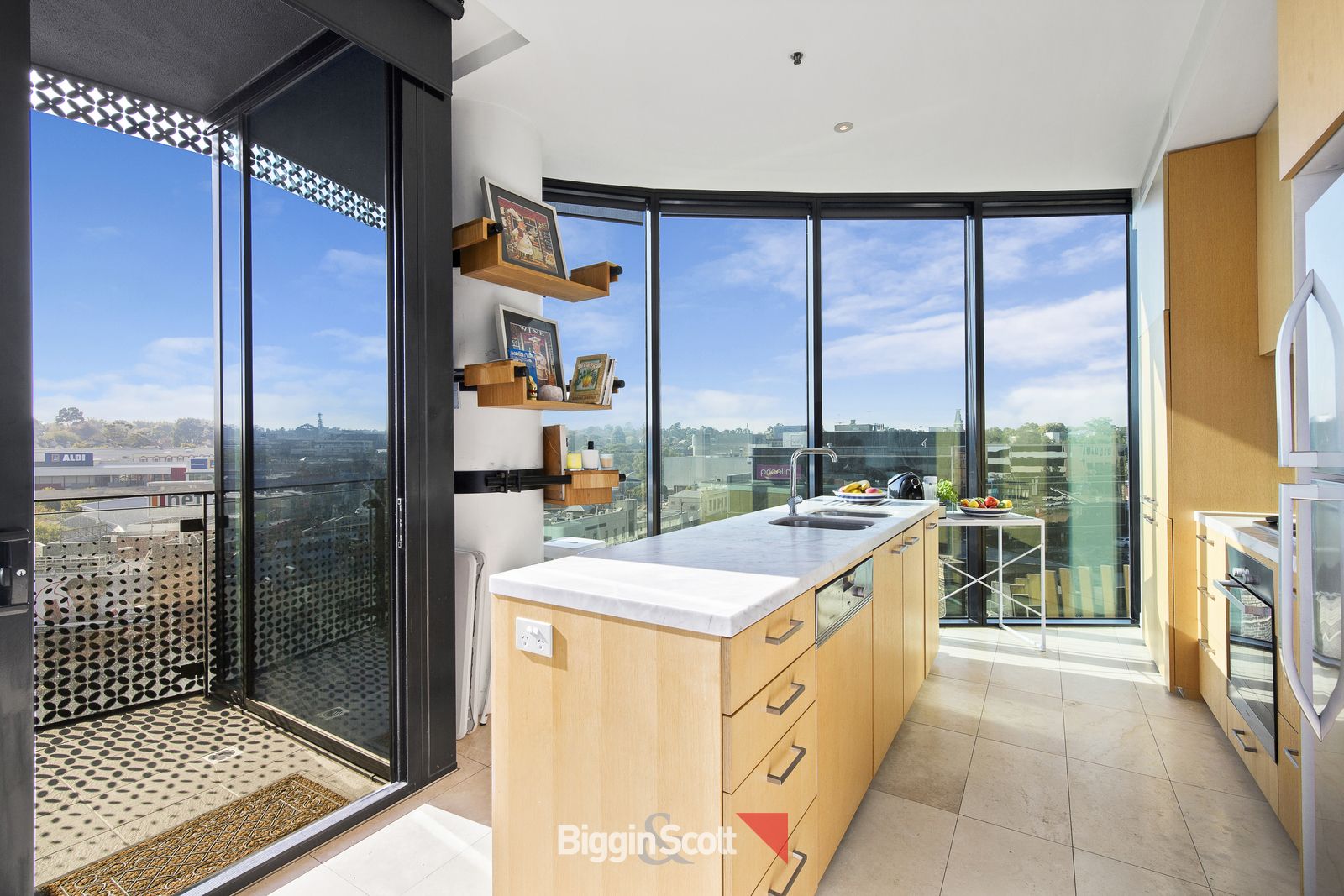 609/480 Riversdale Road, Hawthorn East VIC 3123, Image 2