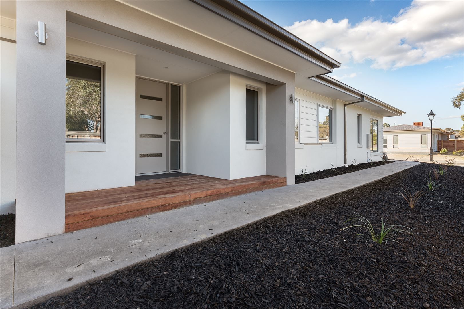 3 bedrooms House in 1 Augusta Crescent FRANKSTON VIC, 3199