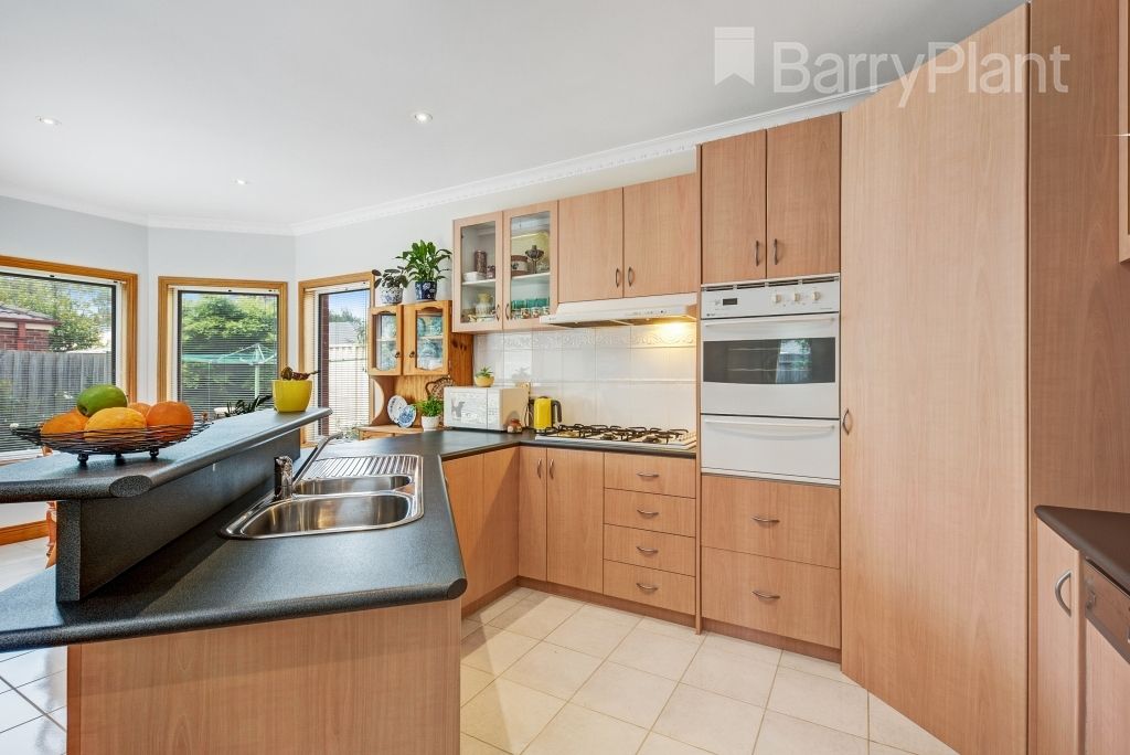 84 Edwards Road, Werribee VIC 3030, Image 2