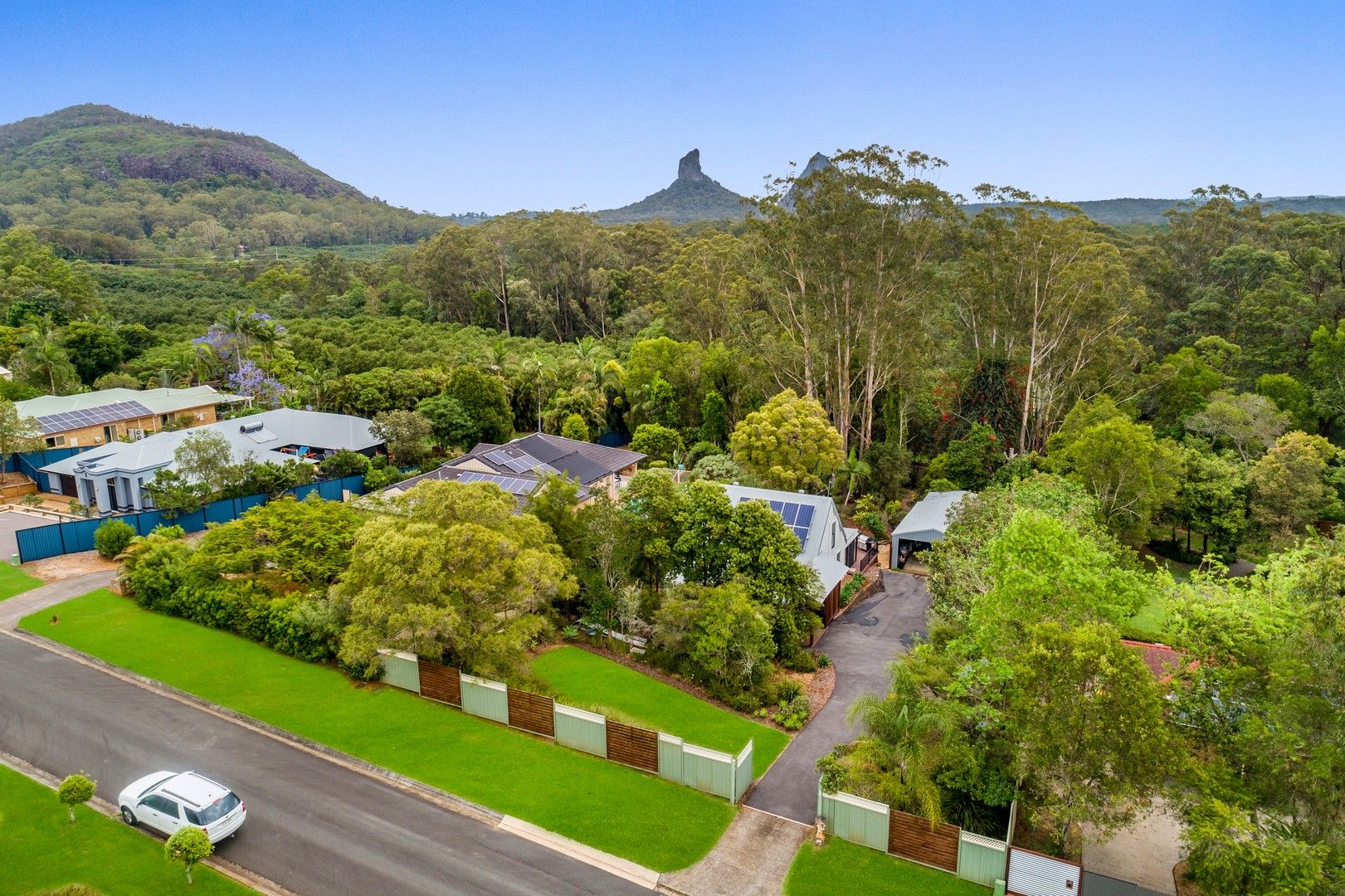 15 Jacaranda Close, Glass House Mountains QLD 4518, Image 0