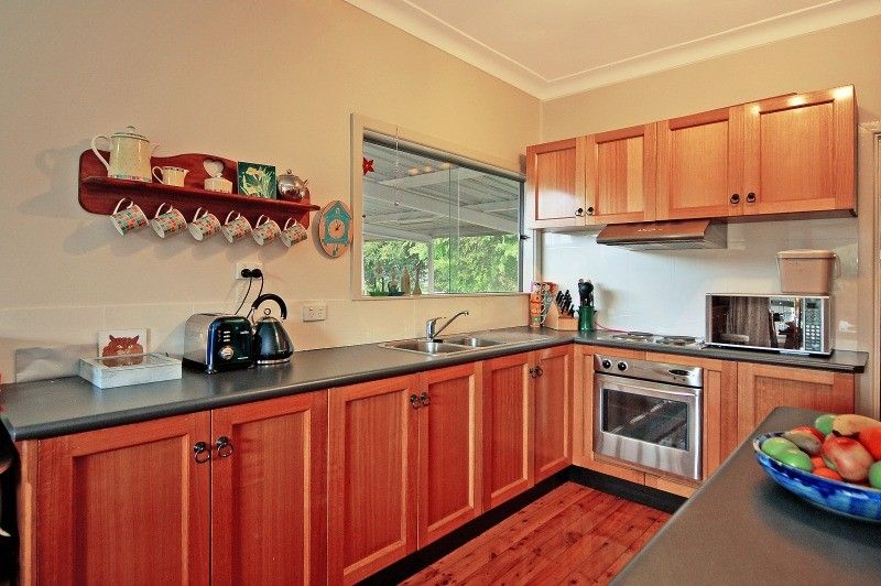 16 Turley Avenue, Bomaderry NSW 2541, Image 1