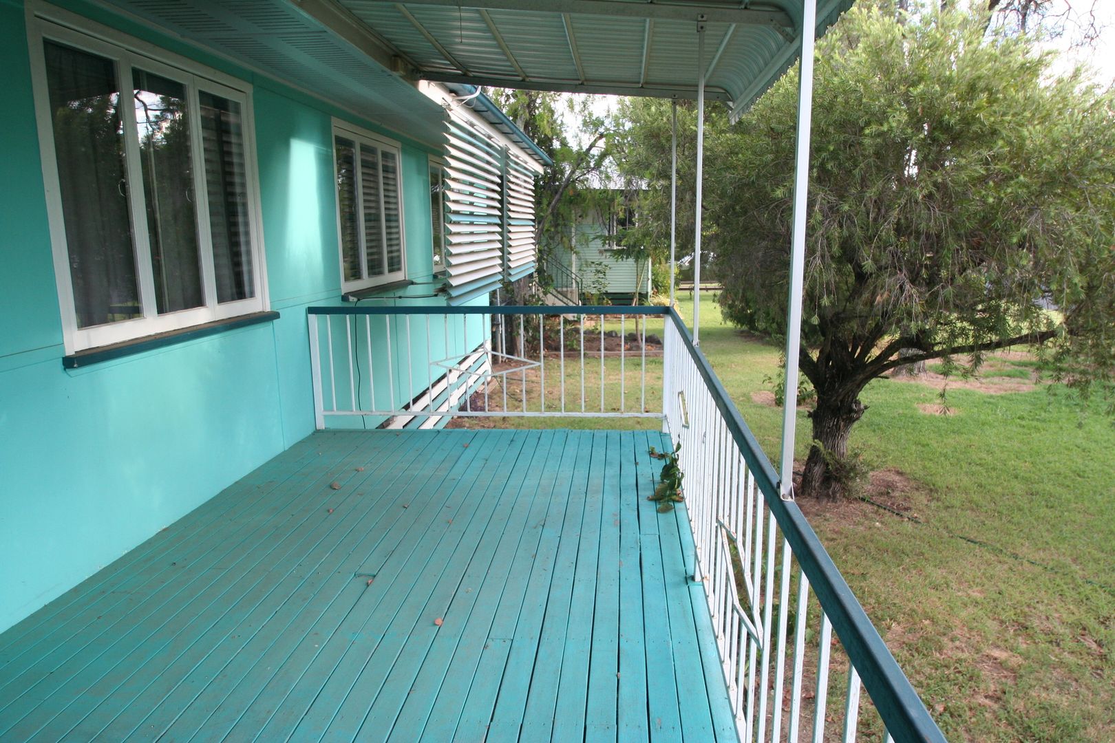 12 Zircon Avenue, Emerald QLD 4720, Image 2