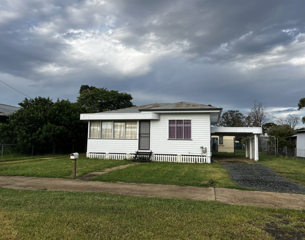 115 Bunya Street, Dalby QLD 4405