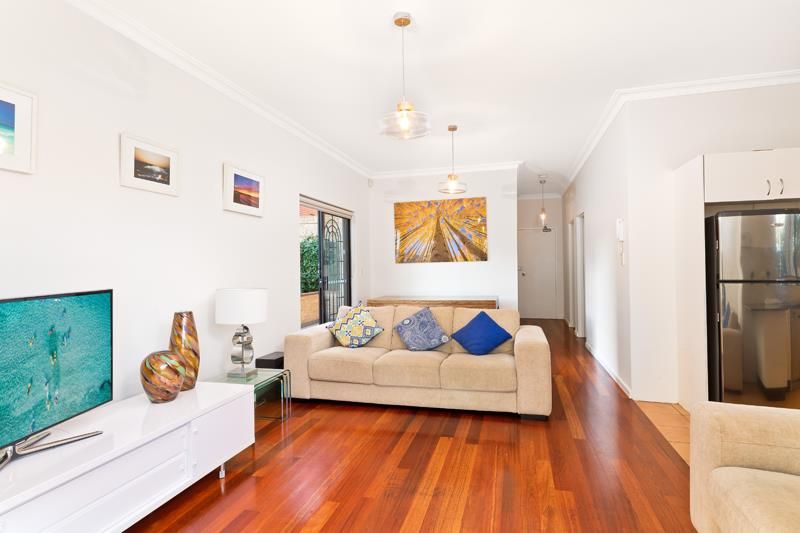 2/5 Alison Rd, Kensington NSW 2033, Image 2