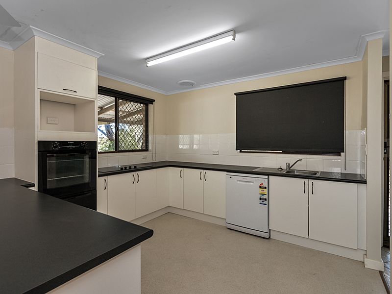 2 Pargi Close, Waggrakine WA 6530, Image 2