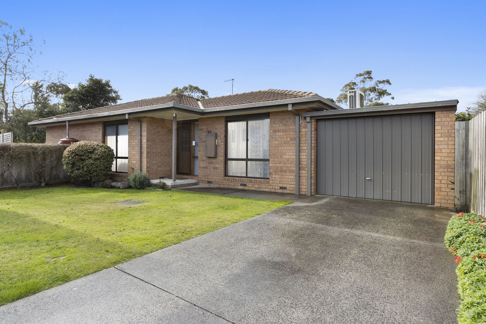 5/5 Sybella Avenue, Koo Wee Rup Property History & Address Research