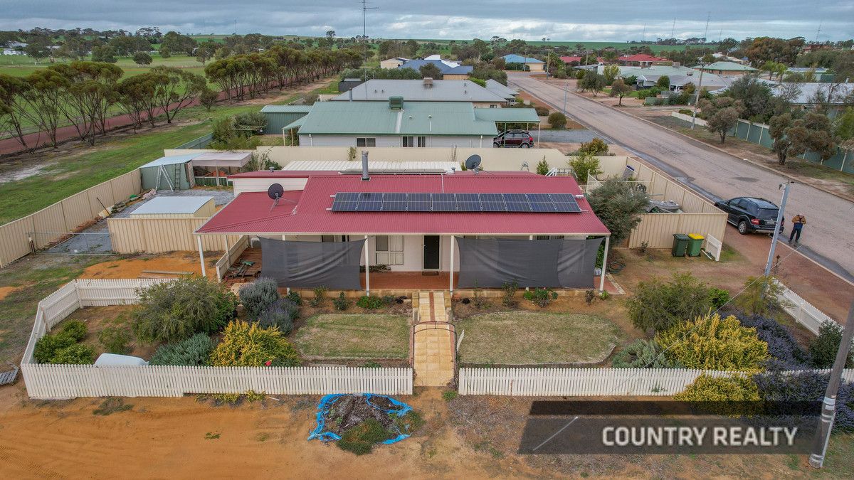 3 bedrooms House in 2 O'Loghlen Street DOWERIN WA, 6461