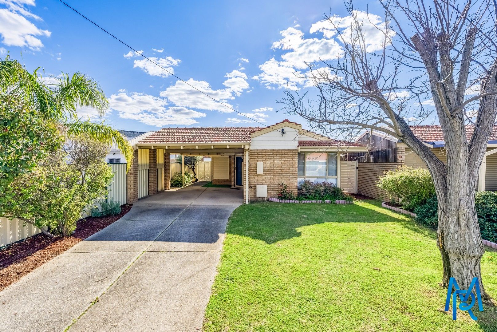 3 bedrooms House in 120 Mallard Way CANNINGTON WA, 6107