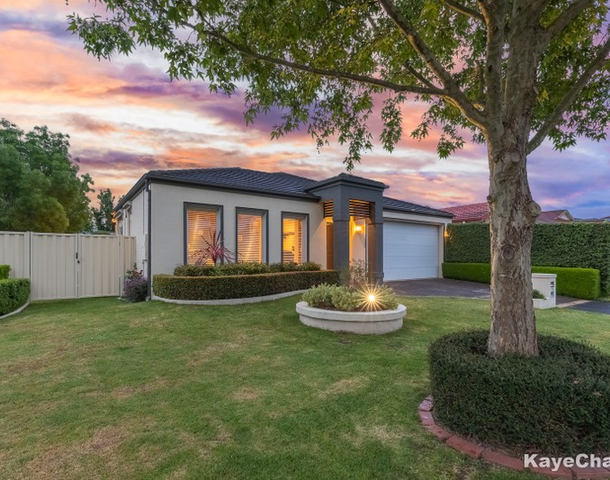 23 Grange Circuit, Beaconsfield VIC 3807