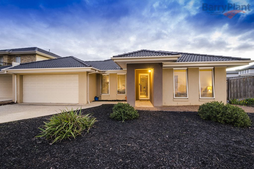 4 bedrooms House in 12 Sandhill Rise POINT COOK VIC, 3030