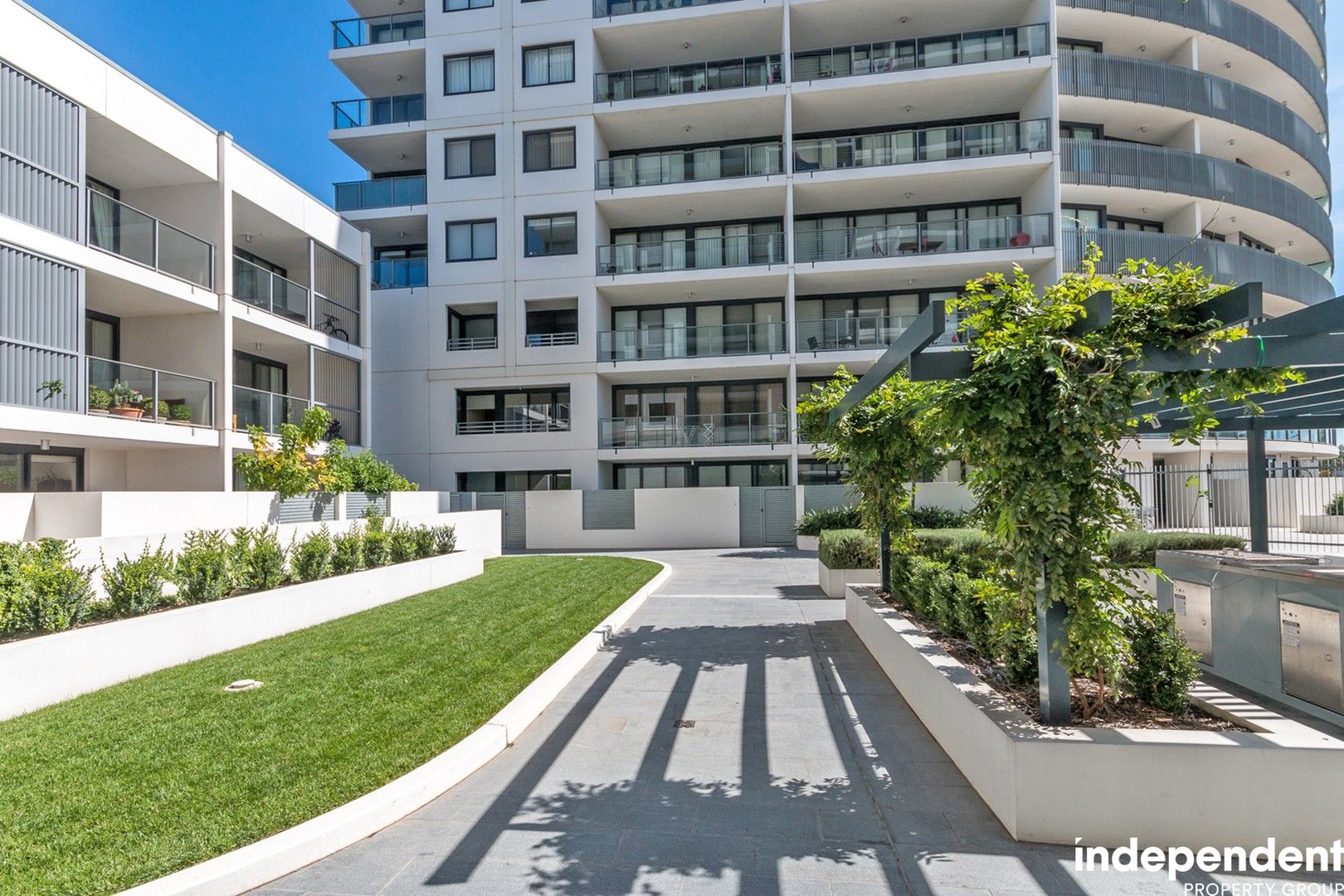 2 bedrooms Apartment / Unit / Flat in 165/1 Mouat Street LYNEHAM ACT, 2602