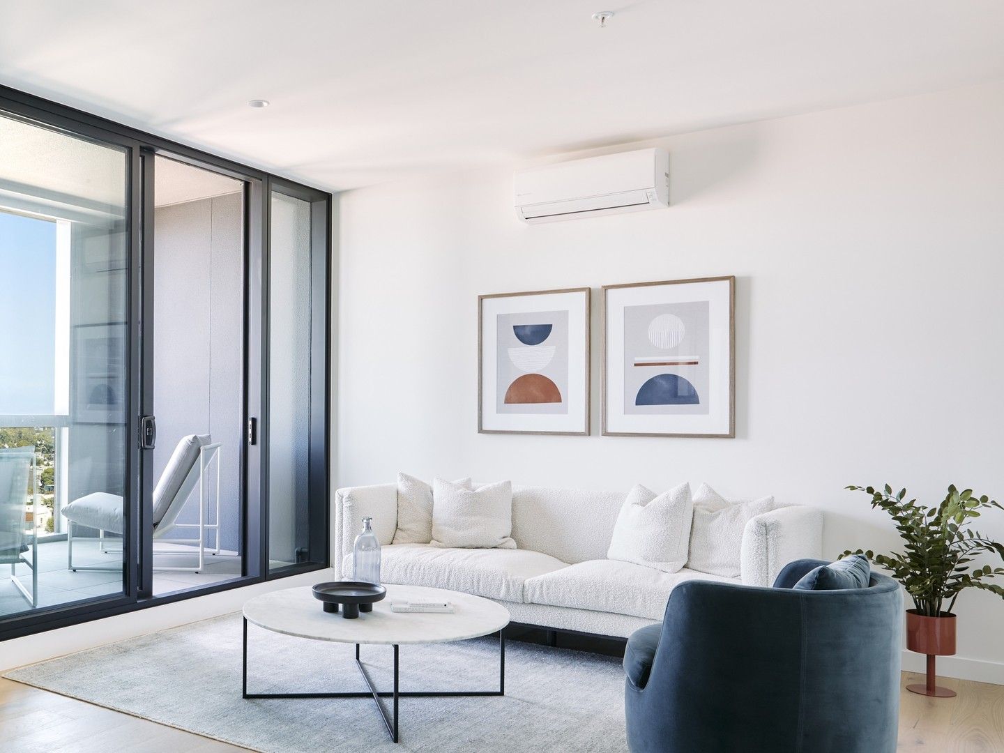 2 bedrooms New Apartments / Off the Plan in 2108/259 Normanby Road SOUTH MELBOURNE VIC, 3205