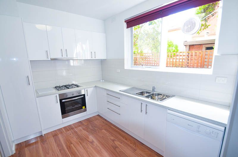 2 bedrooms Apartment / Unit / Flat in 3/390 Inkerman Street ST KILDA EAST VIC, 3183