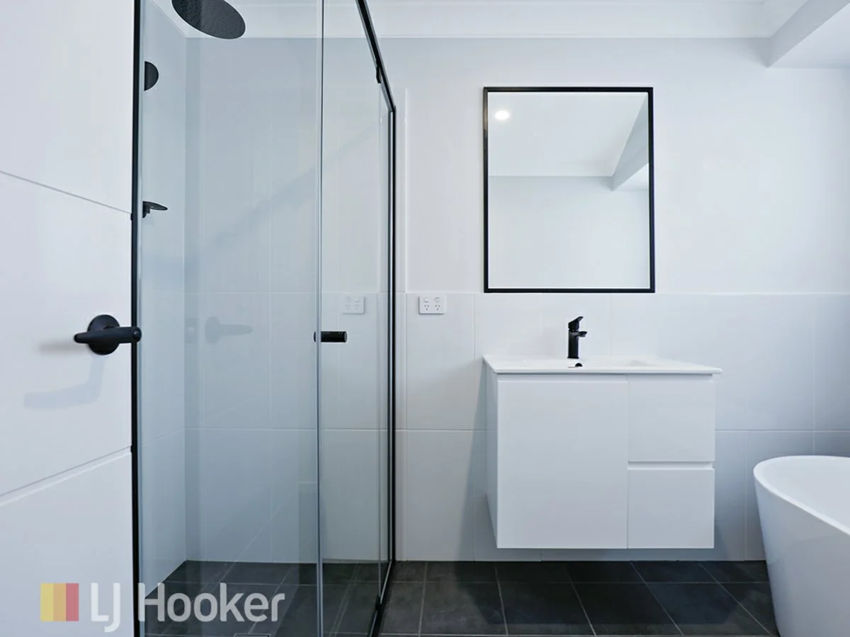 Additional image 10 of 28 Explorers Way, Westdale NSW 2340