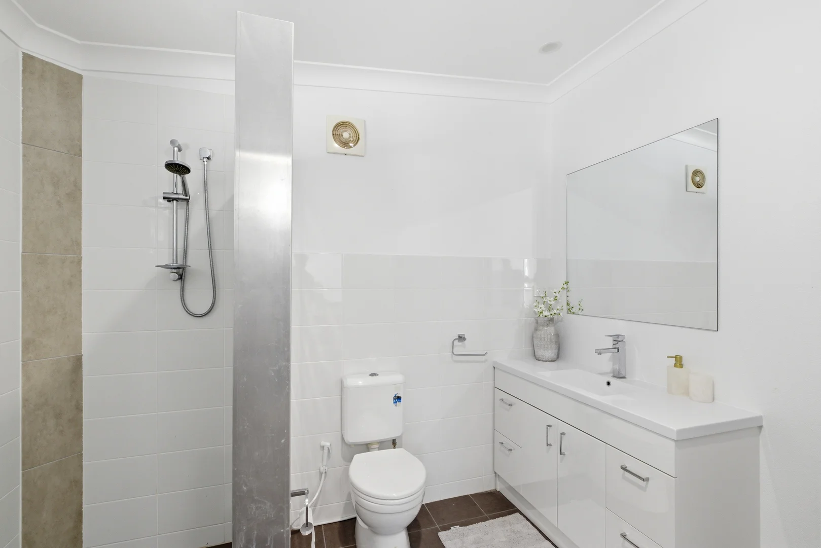 Additional image 38 of 5 Henderson Street, Cannon Valley QLD 4800