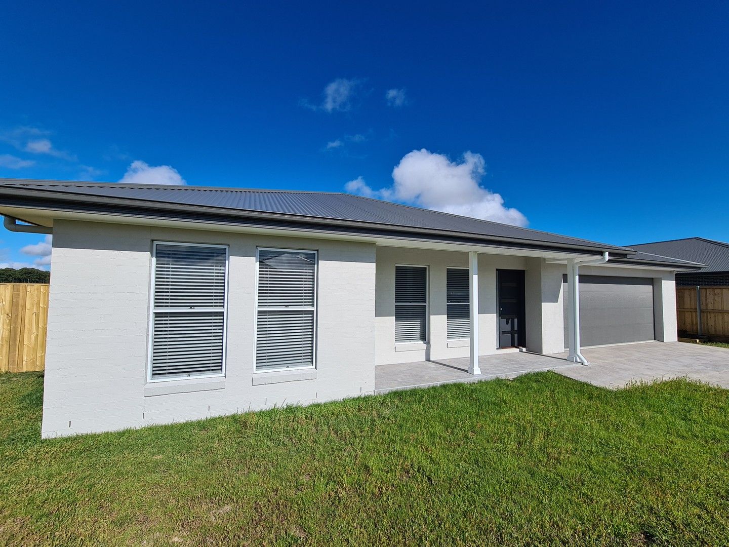 4 bedrooms House in 39 Collins Street MARULAN NSW, 2579