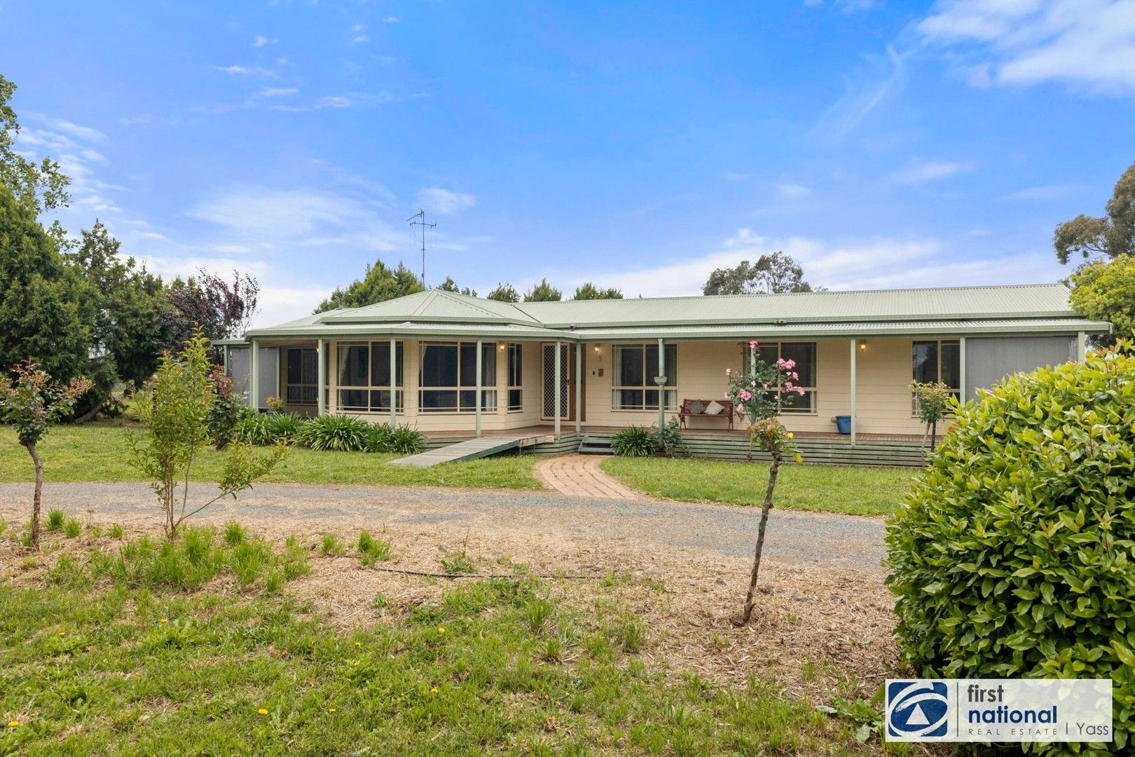 5 Irvine Drive, Yass NSW 2582, Image 0